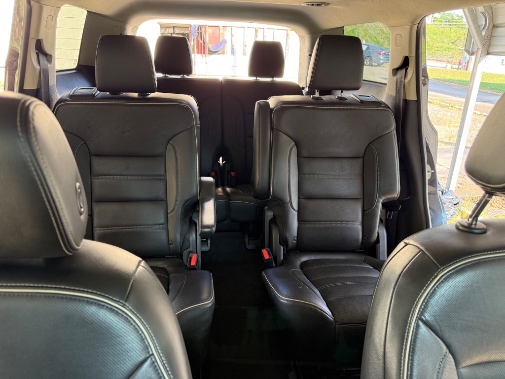 2017 GMC Acadia Denali - Photo 12