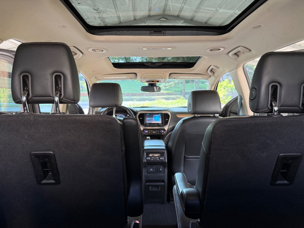 2017 GMC Acadia Denali - Photo 14