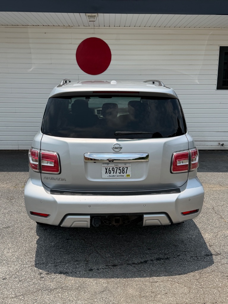 2017 Nissan Armada SV - Photo 18