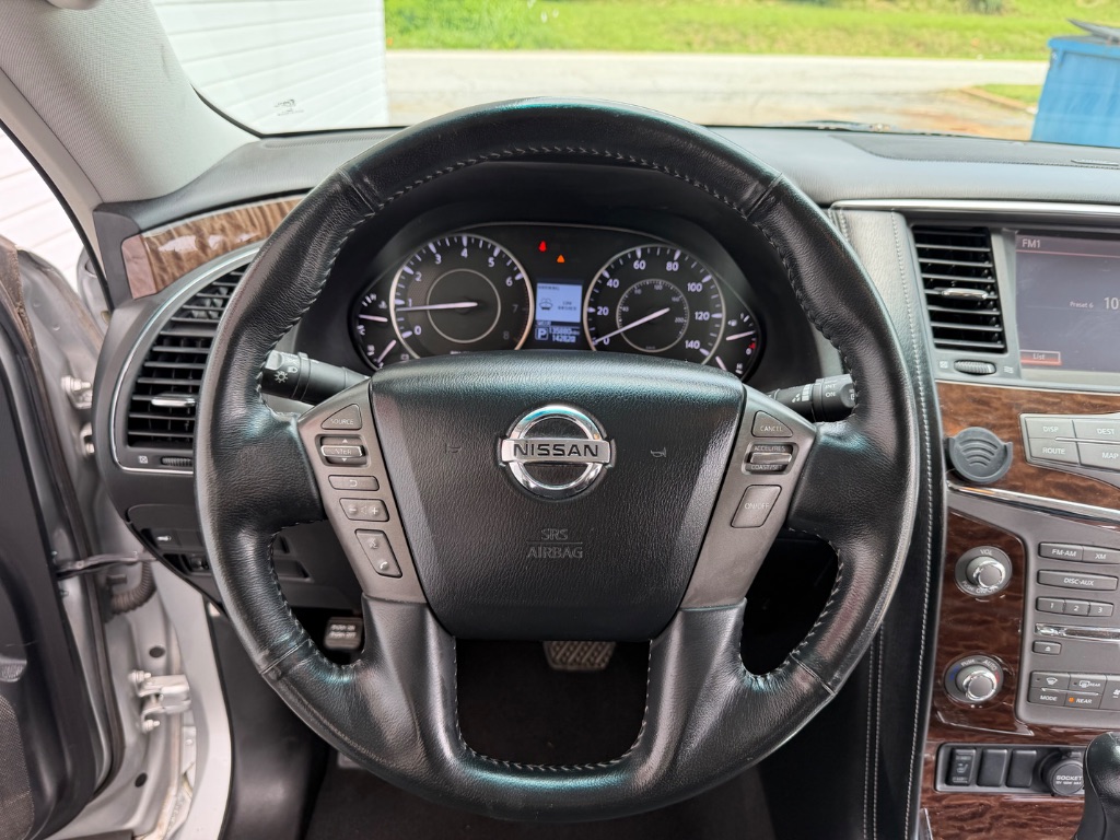 2017 Nissan Armada SV - Photo 6
