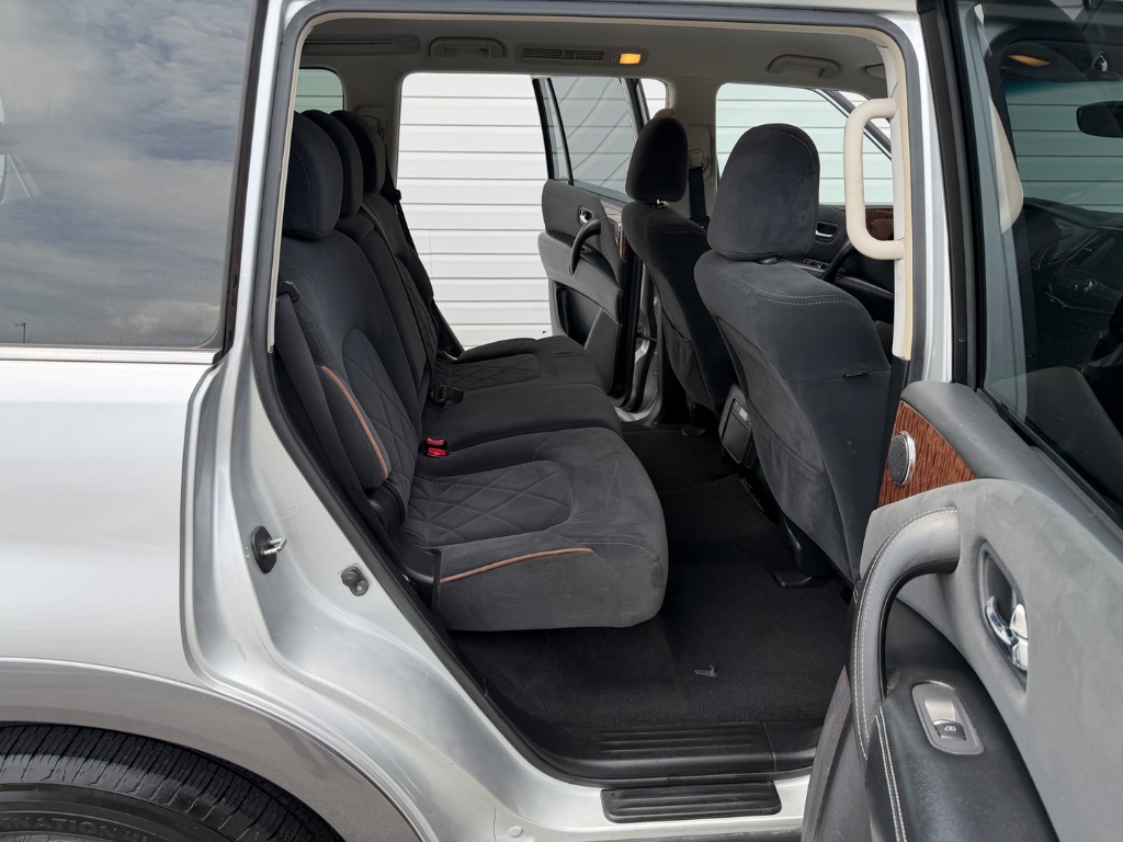 2017 Nissan Armada SV - Photo 14