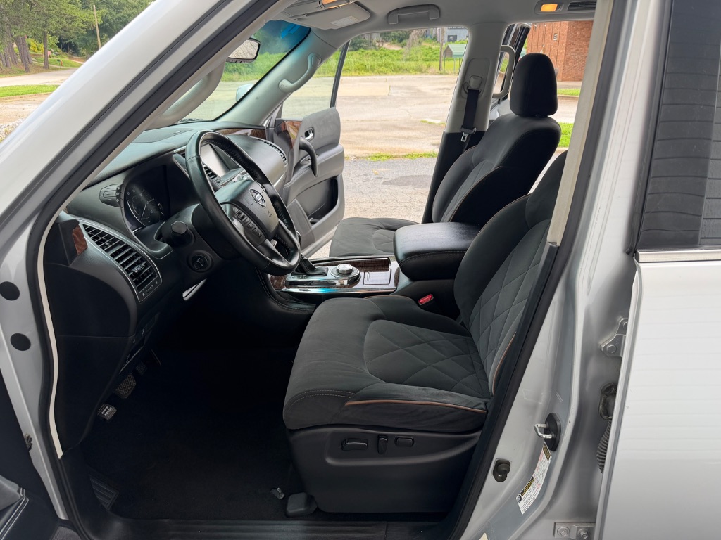 2017 Nissan Armada SV - Photo 9