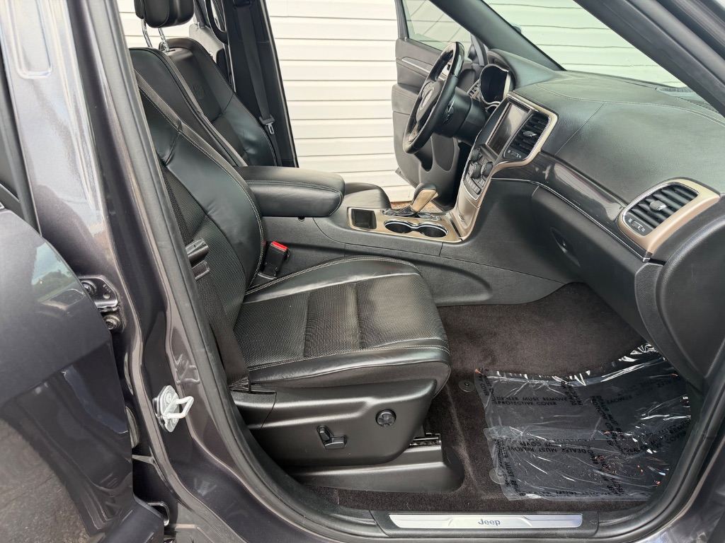 2017 Jeep Grand Cherokee Overland - Photo 11